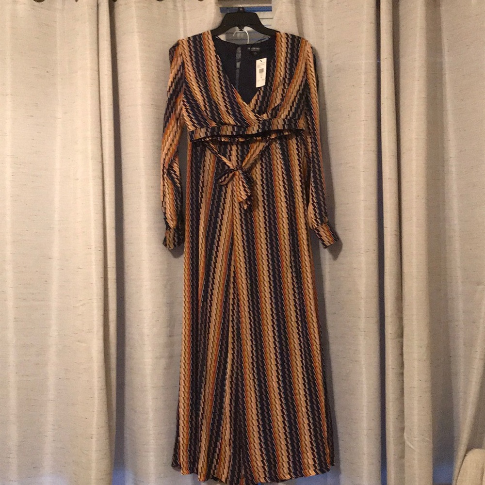 Island in the sun set